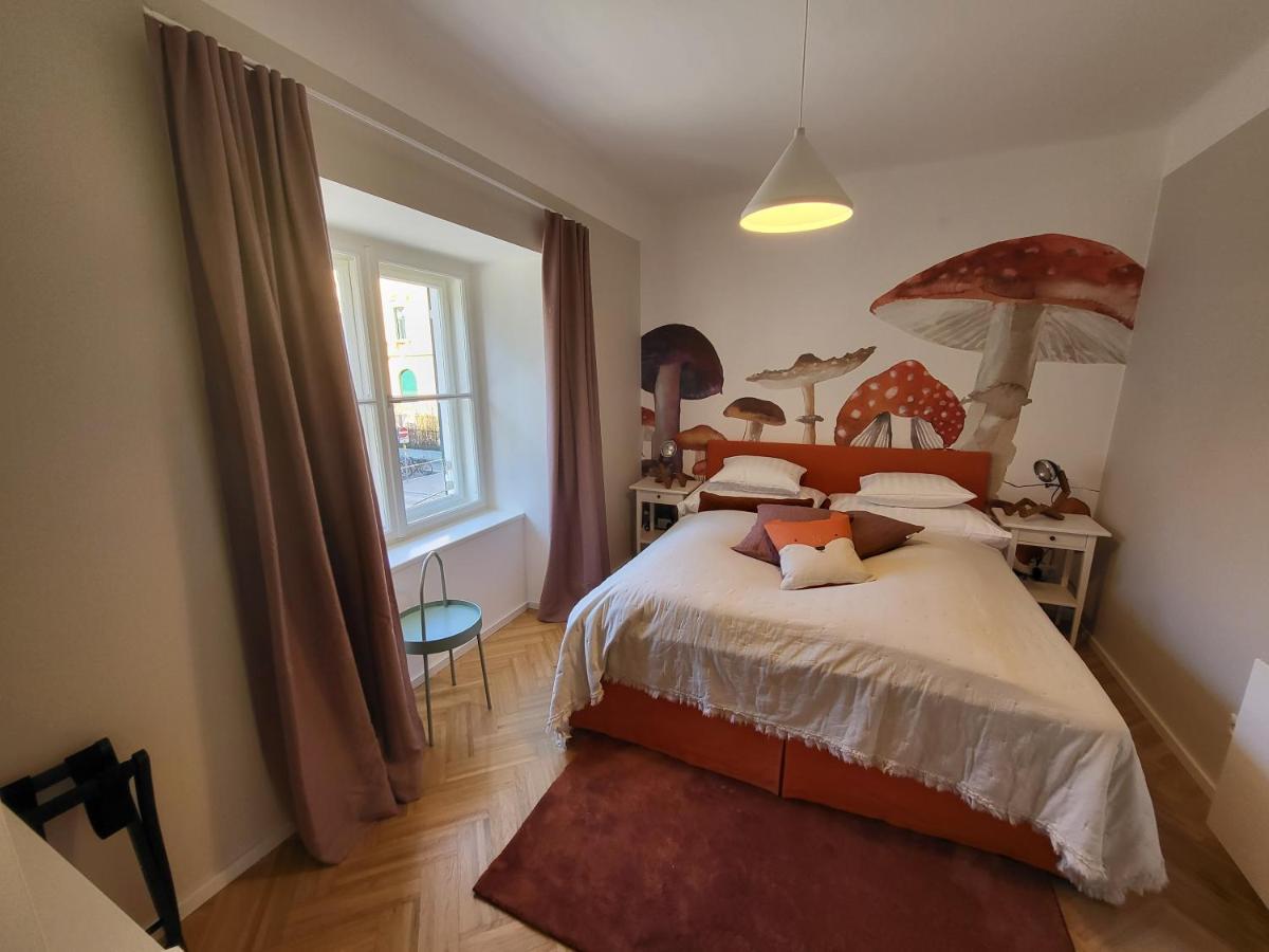 Orange Flat By Grazrentals Highest Standard & Free Parking Extérieur photo
